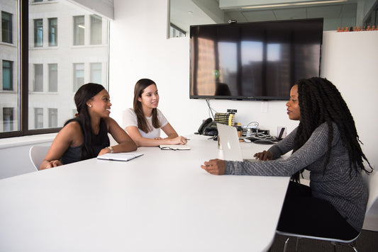 Get the Perfect Accessories for Your Job Interview