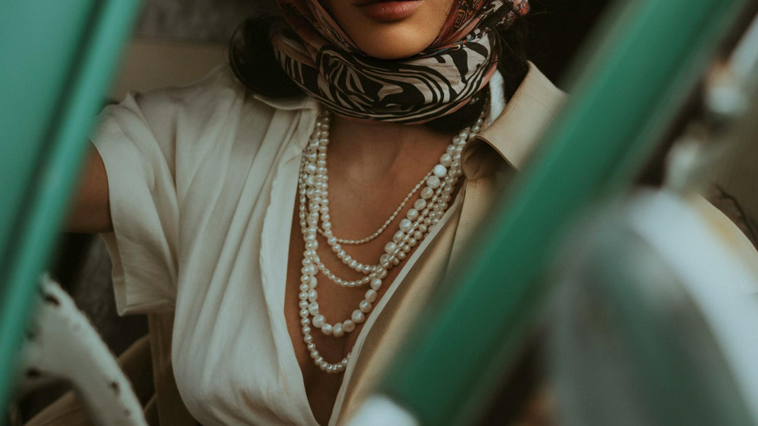 When Is the Right Time to Wear Bold Pearls with a Twist? A Guide to Modern Pearl Elegance