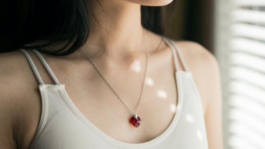 How to Style Charm Necklaces for Everyday Wear: A Comprehensive Guide