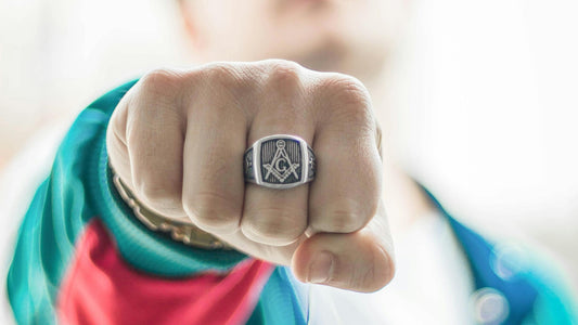 The Ultimate Guide to Men's Rings: Latest Trends, Styles, and Tips for Choosing the Perfect Piece