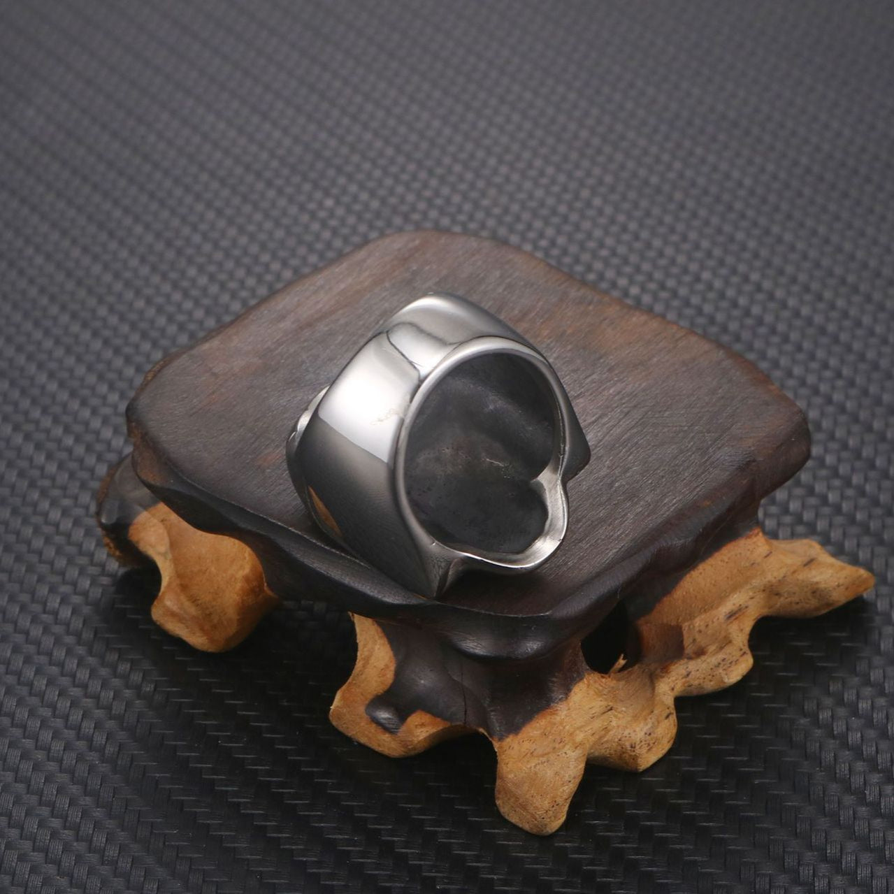 Titanium Steel Pilot Skull Ring - Retro-Inspired Men's Accessory