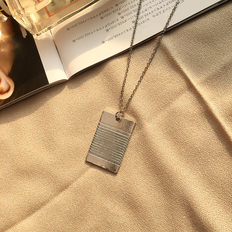 European and American Alloy Washboard Necklace with Korean Sweater Chain Aesthetic