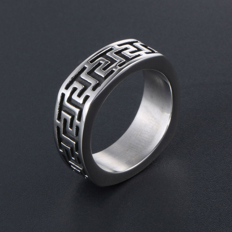 Titanium Steel Retro Men's Ring with Great Wall Pattern - Trendy Personalized Domineering Design for Index Finger