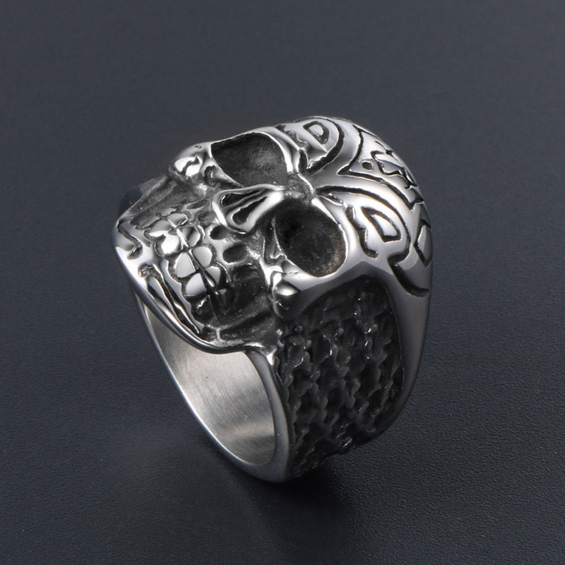 Vintage-Inspired Skull Design Oversized Titanium Steel Ring - Stylish Thumb Ring for Men in Stainless Steel