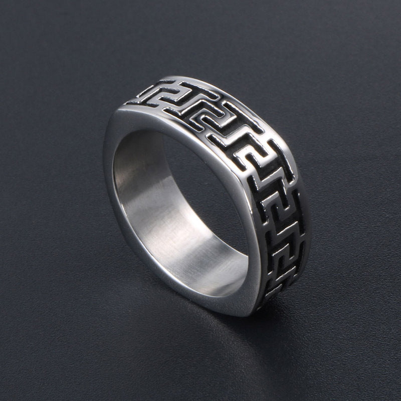 Titanium Steel Retro Men's Ring with Great Wall Pattern - Trendy Personalized Domineering Design for Index Finger