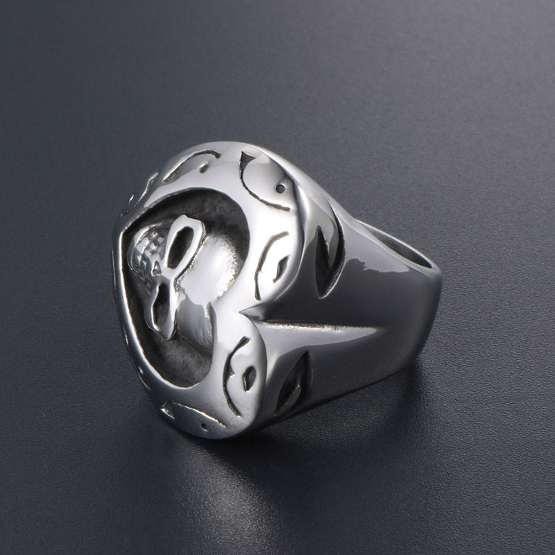 Vintage-Inspired Titanium Steel Heart Skull Ring for Men - Halloween Retro Jewelry