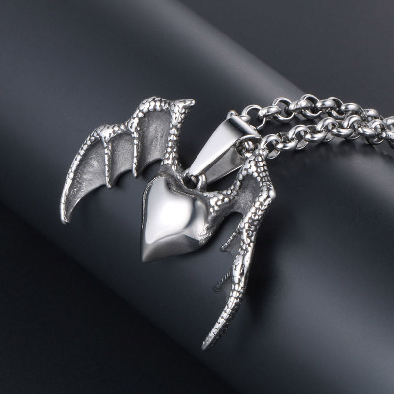 Personalized Titanium Steel Love Wing Pendant Necklace for Urban Fashion and Nightlife