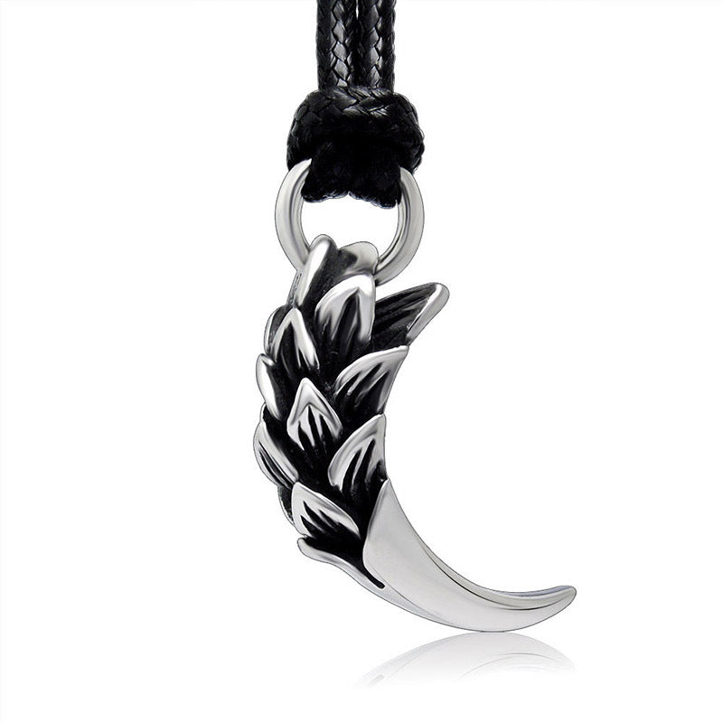 Bold Dragon Scale Tiger Tooth Titanium Steel Pendant Necklace for Trendy Men and Women