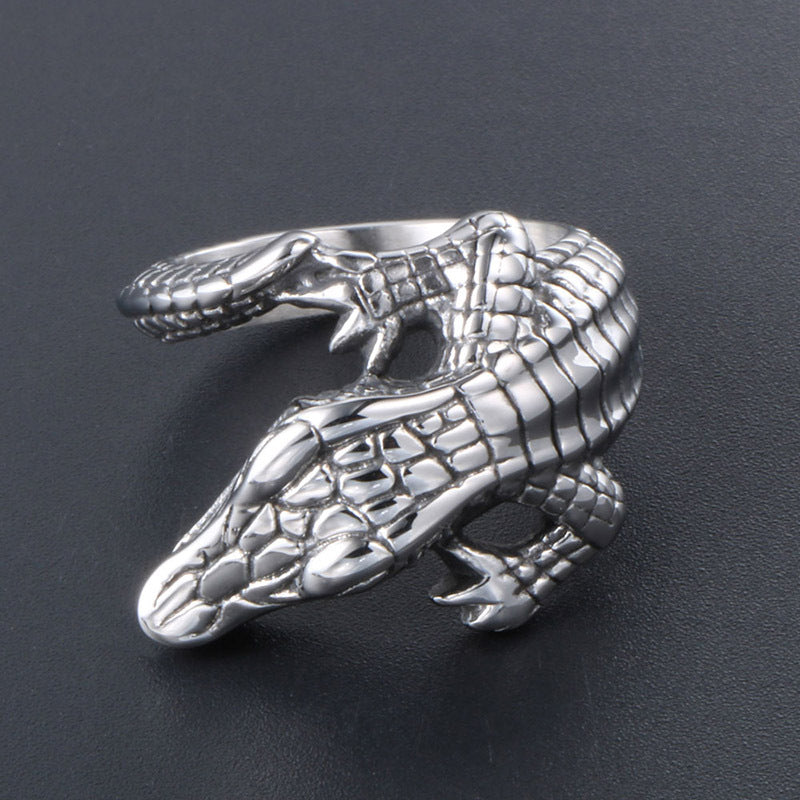 Vintage-Inspired Crocodile Design Titanium Steel Ring for Men and Women, Customizable Non-Fading Jewelry