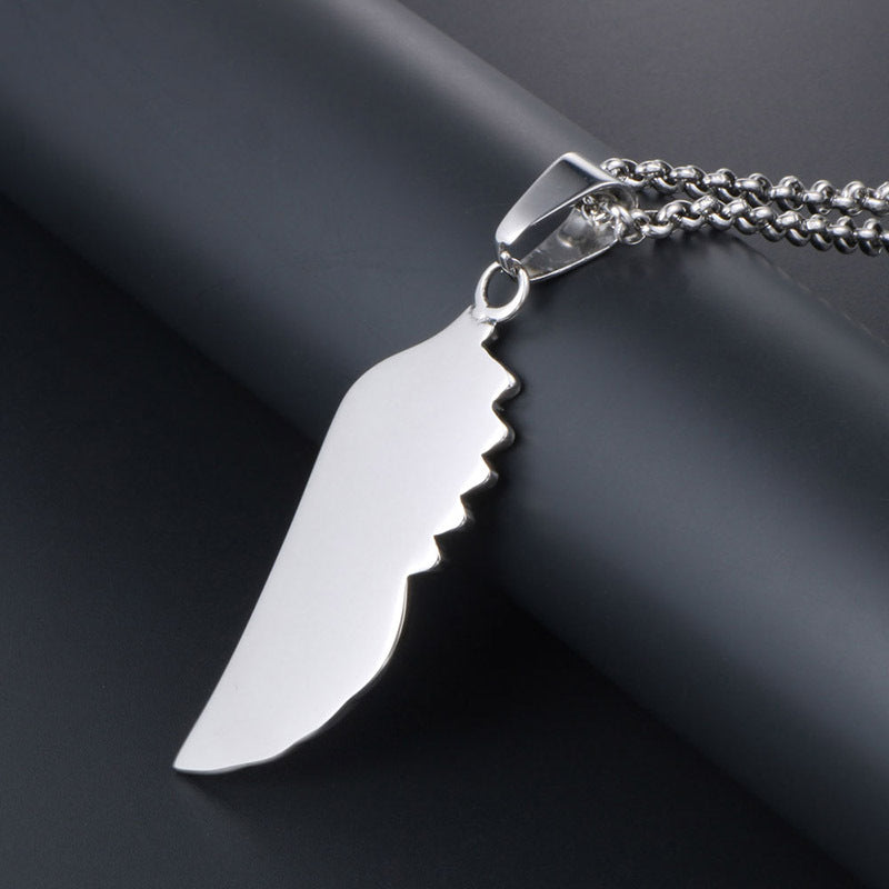 Trendy Titanium Steel Wing Pendant Necklace for Fashionable Girls, Hip-Hop Feather Style