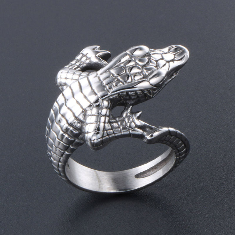 Vintage-Inspired Crocodile Design Titanium Steel Ring for Men and Women, Customizable Non-Fading Jewelry