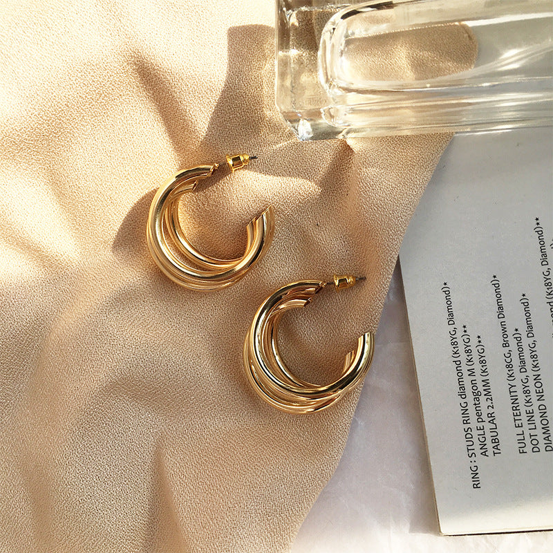 European & American Chic Tube C Earrings Set - Fashion Statement Jewelry Pieces