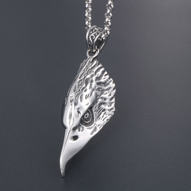 Personalized Titanium Steel Retro Eagle Beak Pendant Necklace for Men - Domineering Eagle Design