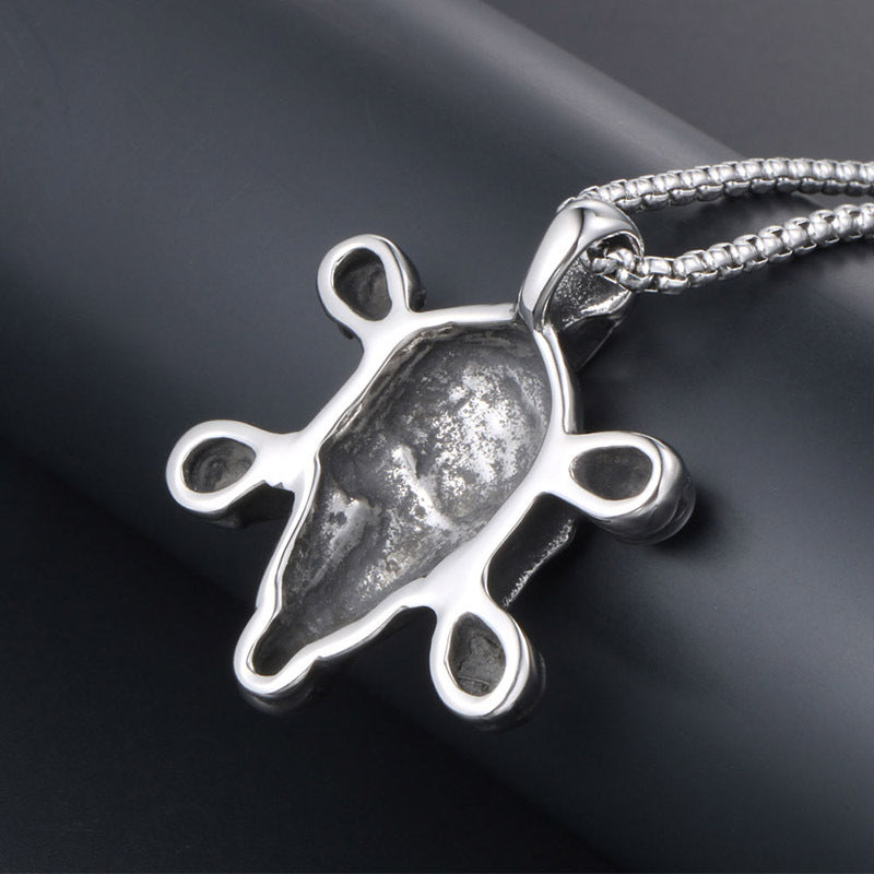 Bold Titanium Steel Skull Pendant Necklace for Men - Retro Fashion Accessory