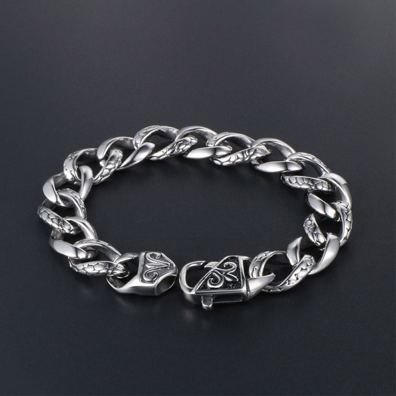 Gothic Snake Pattern Unisex Titanium Steel Bracelet for Bold Fashion Statements