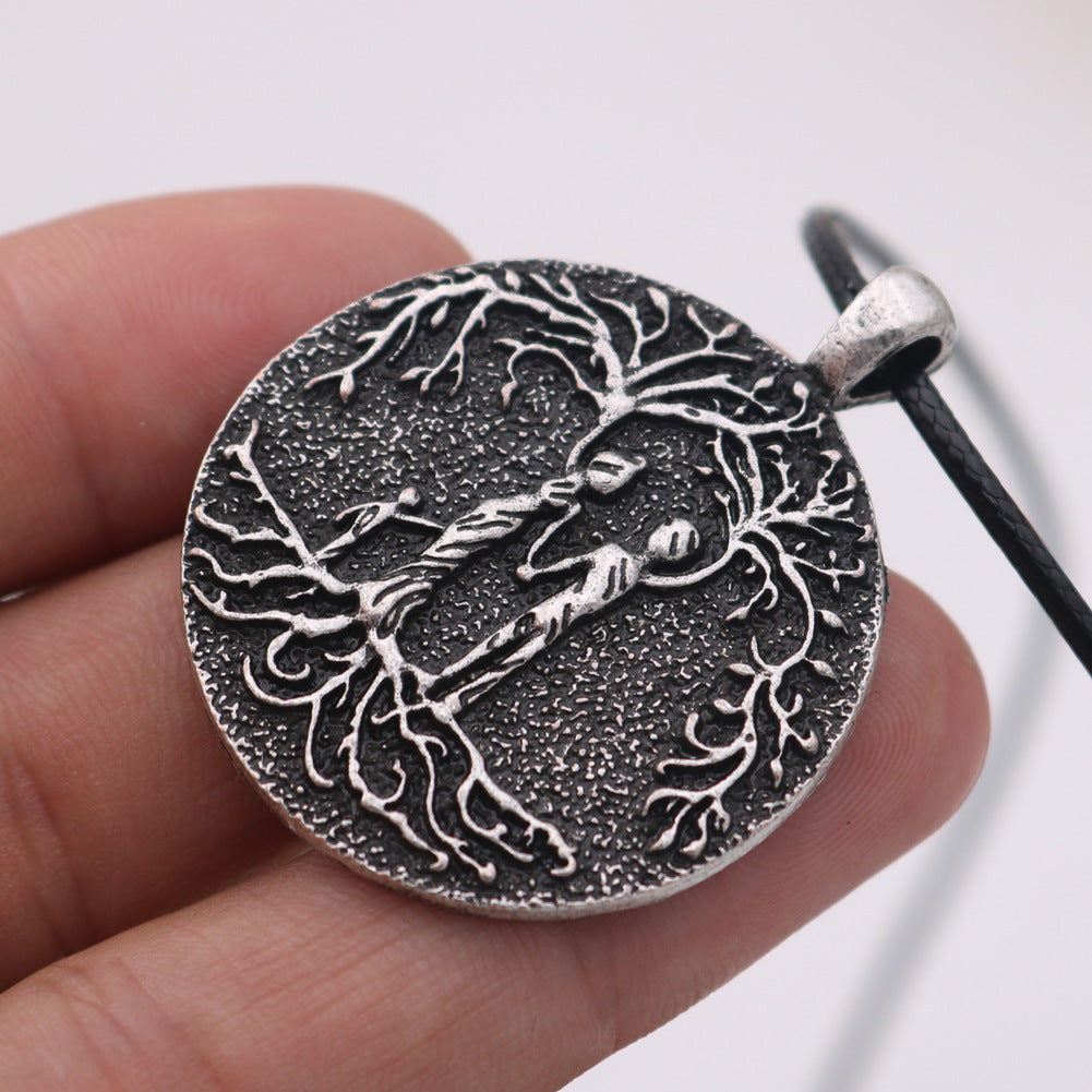 Viking Family Tree Necklace with Heat-Sensitive Design for Parents and Children