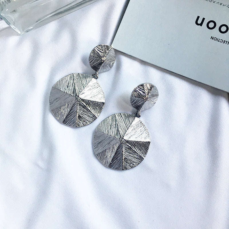 Exaggerated Alloy Earrings with a Stylish Twist