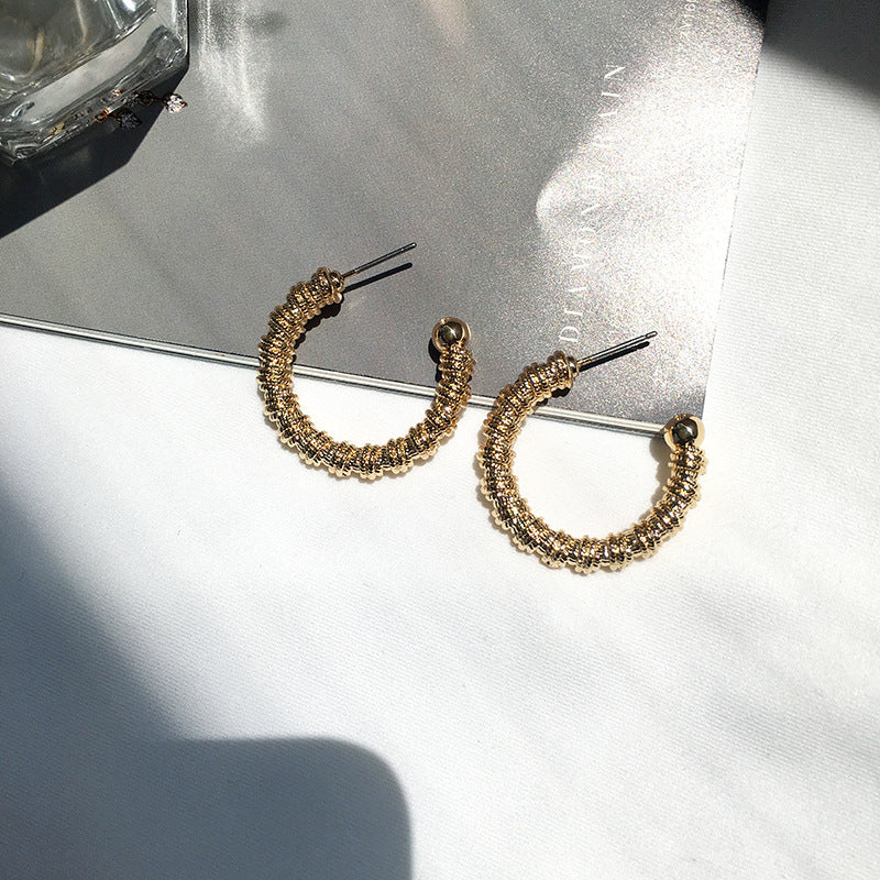 Fashionable C-Shaped Earrings in Metal Alloy - Vienna Verve Collection