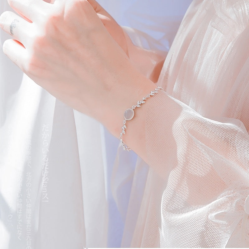 Enchanted Moonstone Bracelet: A Delicate Korean-Inspired Jewelry Gift for the Stylish and Unique Woman