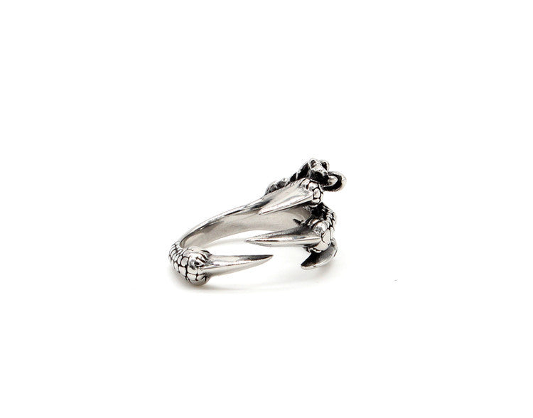 Retro Punk Dragon Claw Men's Titanium Steel Ring for Wholesale Trading of Foreign Jewelry