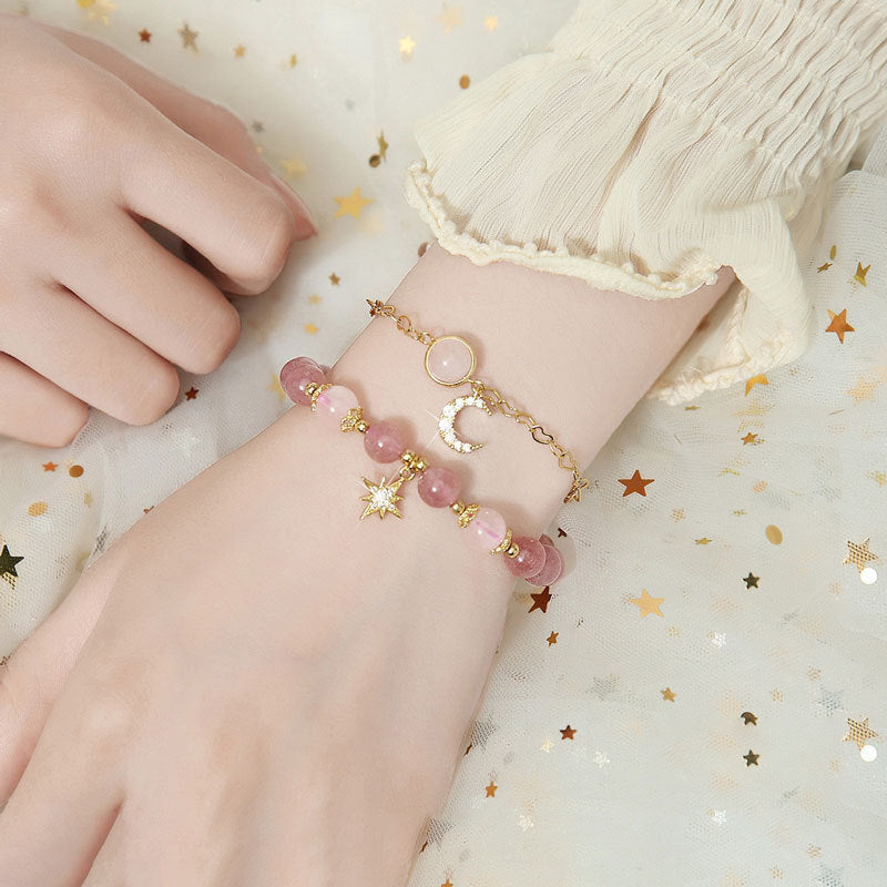 Actress Yueins Small Crowd Crystal Bracelet in Strawberry Design