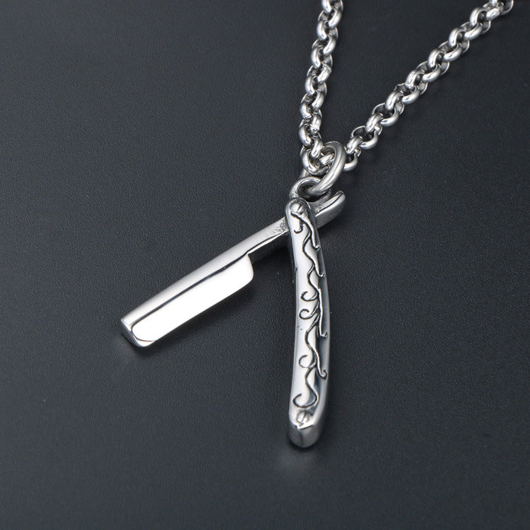 Men's Titanium Steel Barber Razor Pendant Necklace - Stylish Grooming Accessory