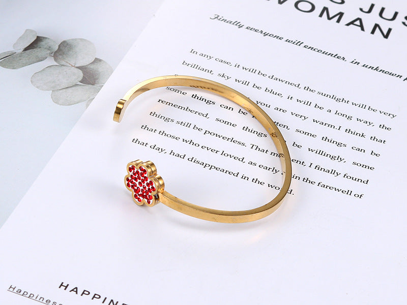 Korean-Inspired Floral Zircon Titanium Steel Bracelet - Personalized Minimalist Stainless Steel Jewelry