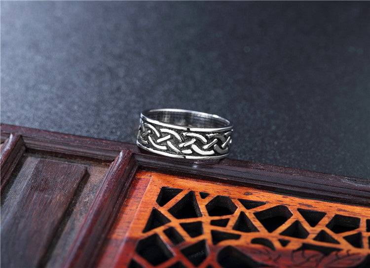 Retro European & American Pattern Men's Titanium Steel Ring