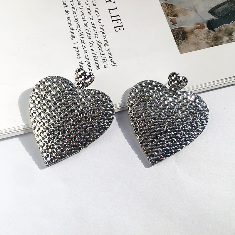 Flashing Pattern Big Peach Heart Earrings - Vienna Verve Series