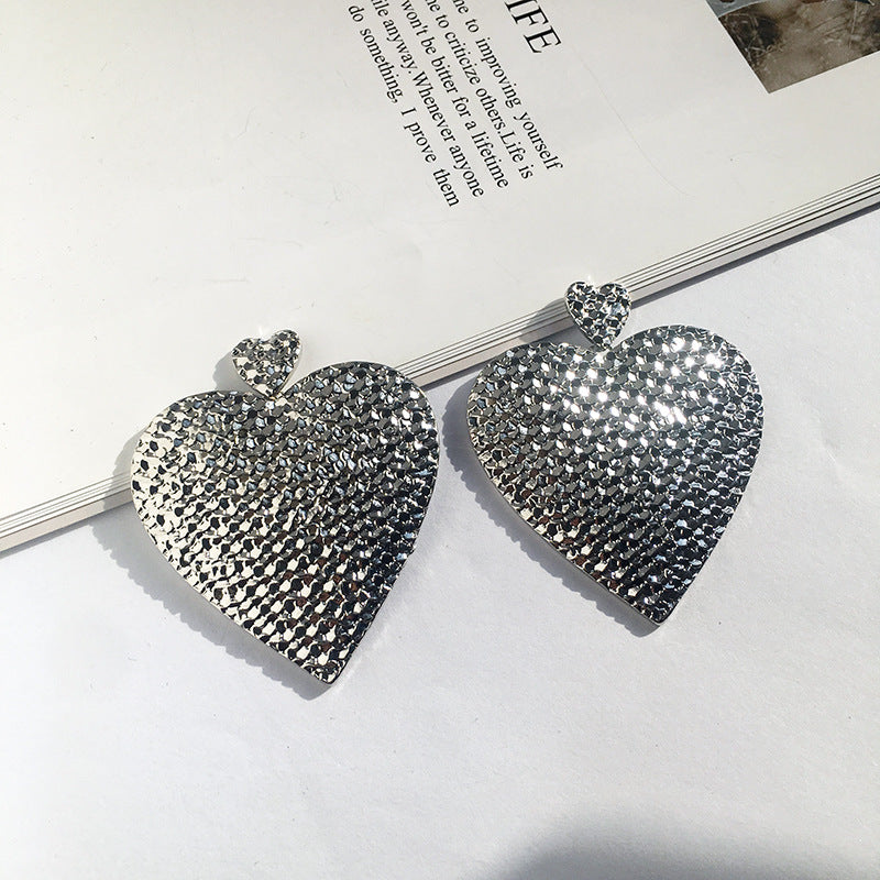 Flashing Pattern Big Peach Heart Earrings - Vienna Verve Series