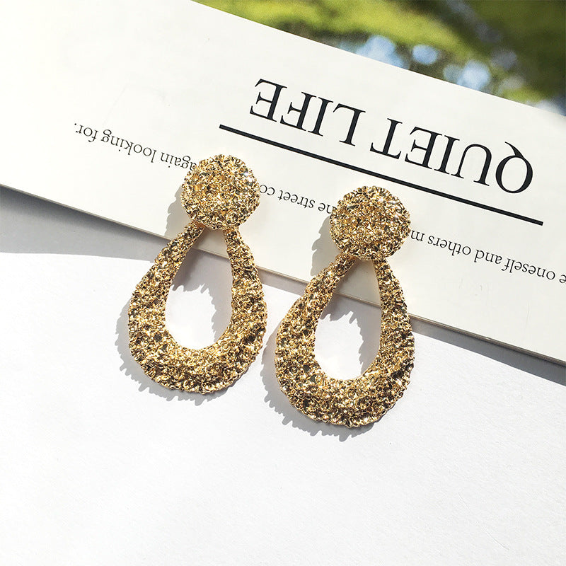 Dynamic Vienna Verve Metal Droplet Earrings with Unique Design