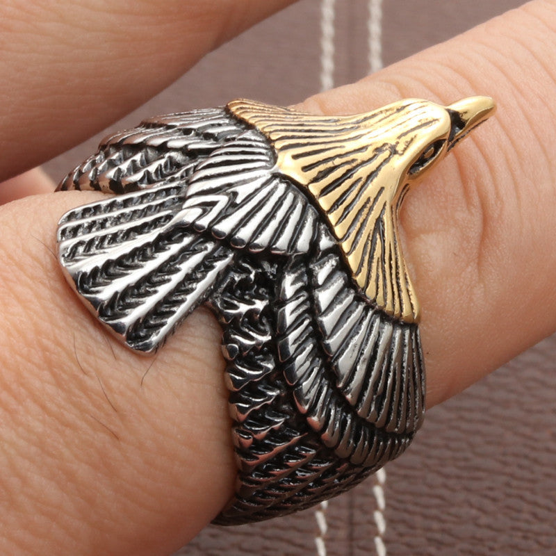 Titanium Steel Eagle Motif Ring for Men – Stylish European and American Fashion Accessory