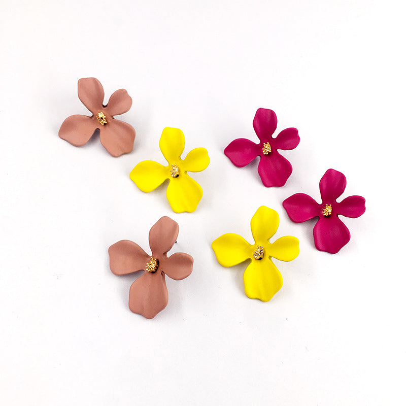 Trendy Flower Earrings Set with Personalized Design for Cross-border Fashion Market