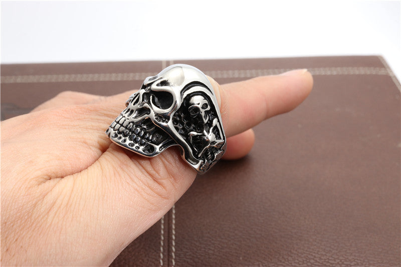 Rebellious Titanium Steel Skull Ring for Men - Bold Fashion Accessory