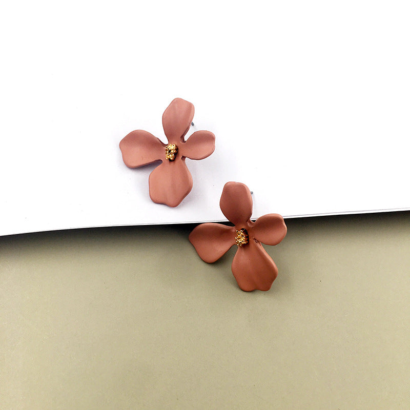 Trendy Flower Earrings Set with Personalized Design for Cross-border Fashion Market