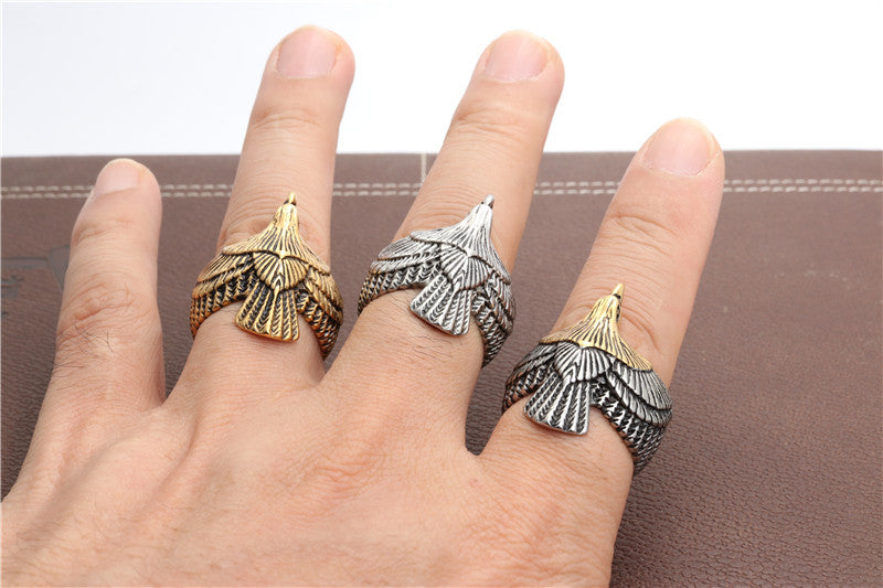 Titanium Steel Eagle Motif Ring for Men – Stylish European and American Fashion Accessory