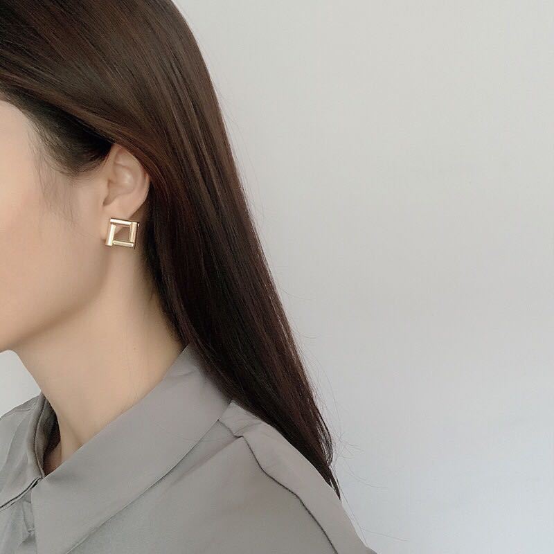 Geometric Alloy Earrings from Japan & South Korea - Online Celebrity Fashion Jewelry