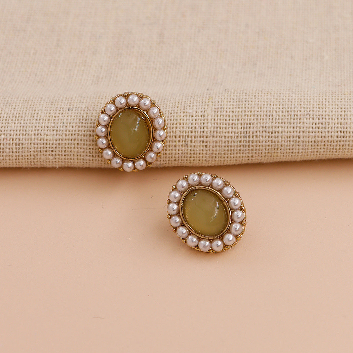 Dongdaemun Collection: Vienna Verve Metal Stud Earrings