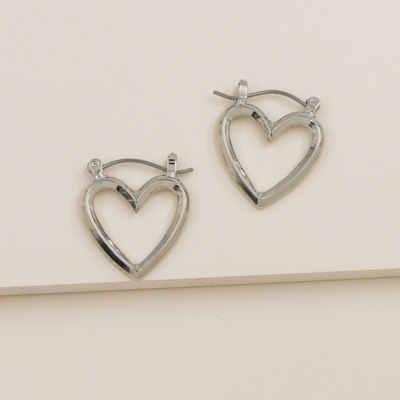 Chic Heart-Shaped Metal Earrings from Vienna Verve Collection