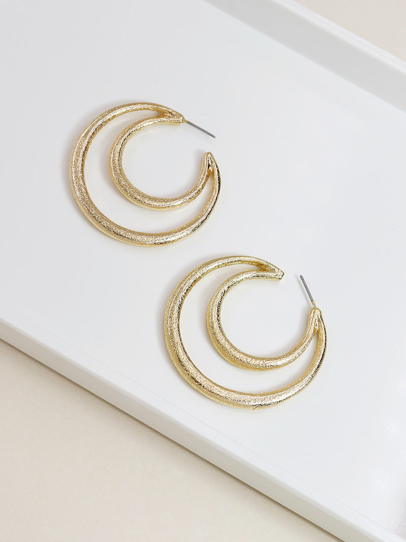 Geometric Moon C-Shaped Metal Earrings with Stylish European Touch