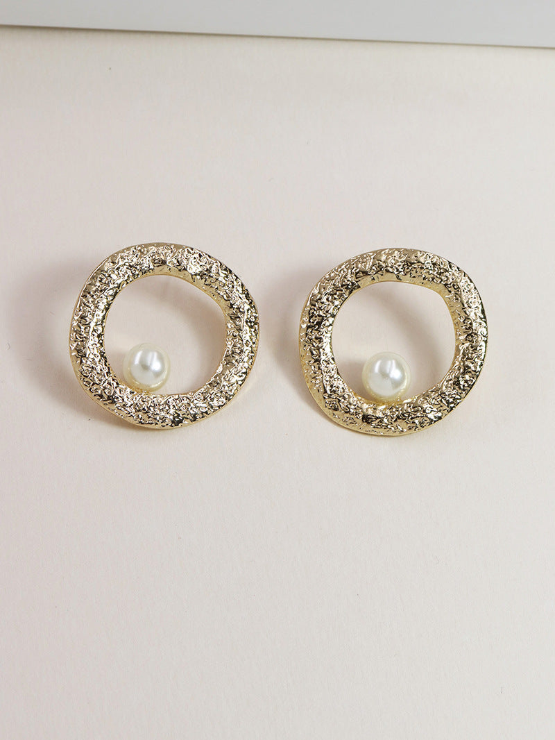 Geometric Circle Pearl Earrings with Metal Texture - Vienna Verve Collection