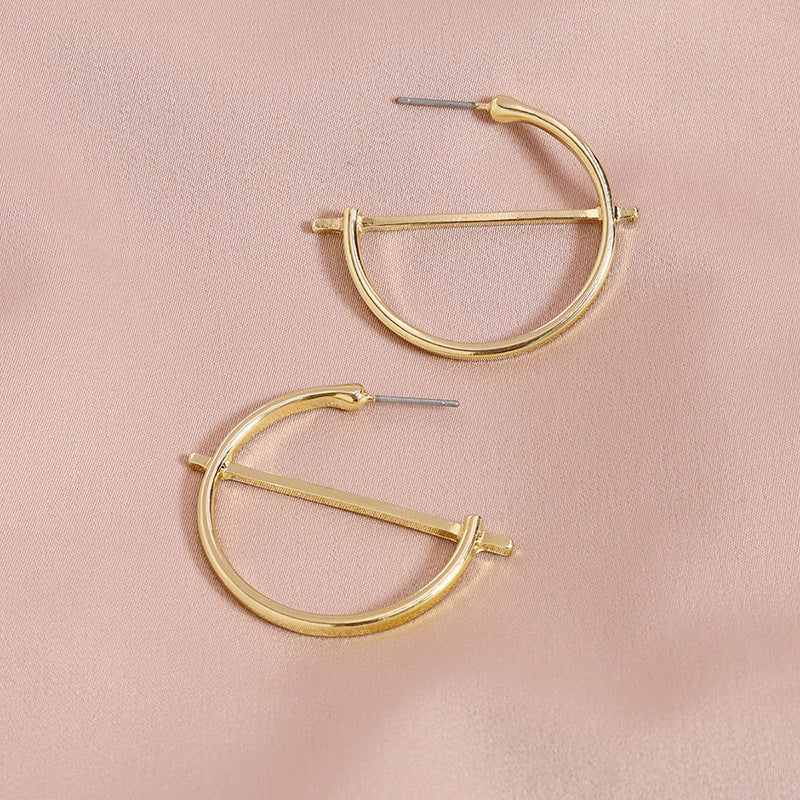 Chic Metal Geometric Earrings - Vienna Verve Collection