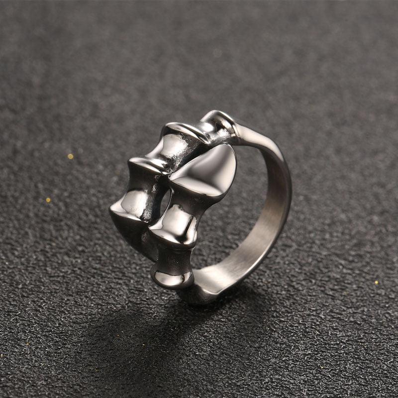 Custom Retro Beast Paw Ring for Men - Titanium Steel Finger Accessory