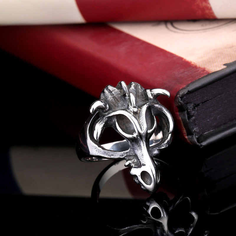 Vintage-Inspired Titanium Steel Antelope Skull Ring for Men - Customizable Domineering Jewelry