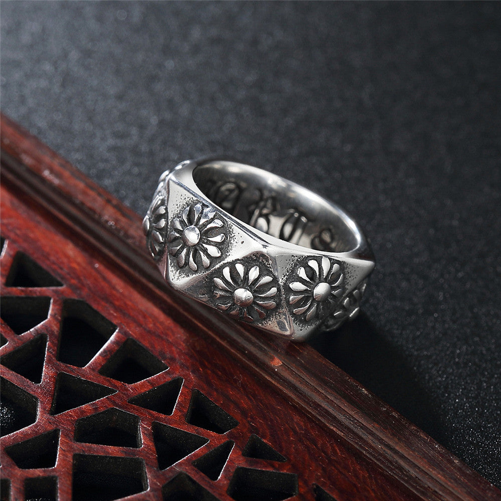 Relief Flower Triangle Surface Titanium Steel Ring for Men