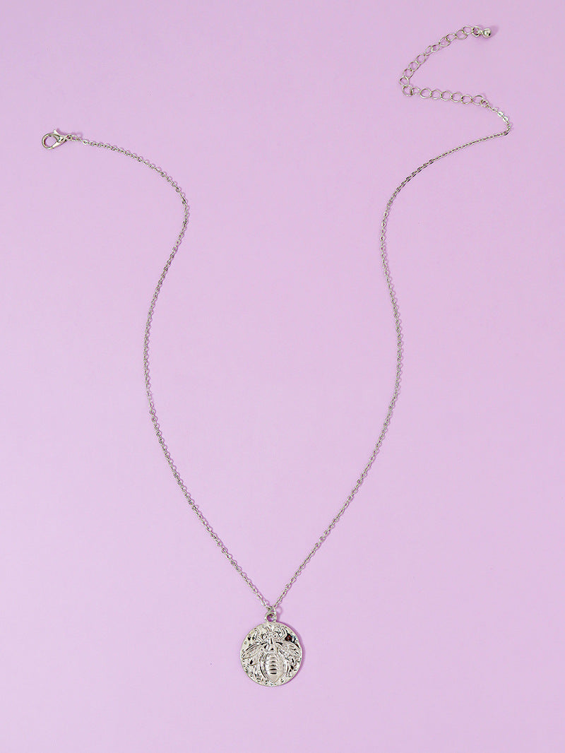 Bee Pendant Necklace with Simple Elegance for Women - Vienna Verve Collection