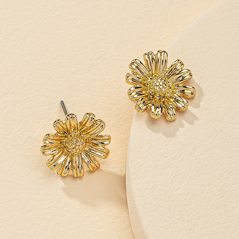 Alloy Flower Daisy Earrings Set - European and American Style Fashion Accessories