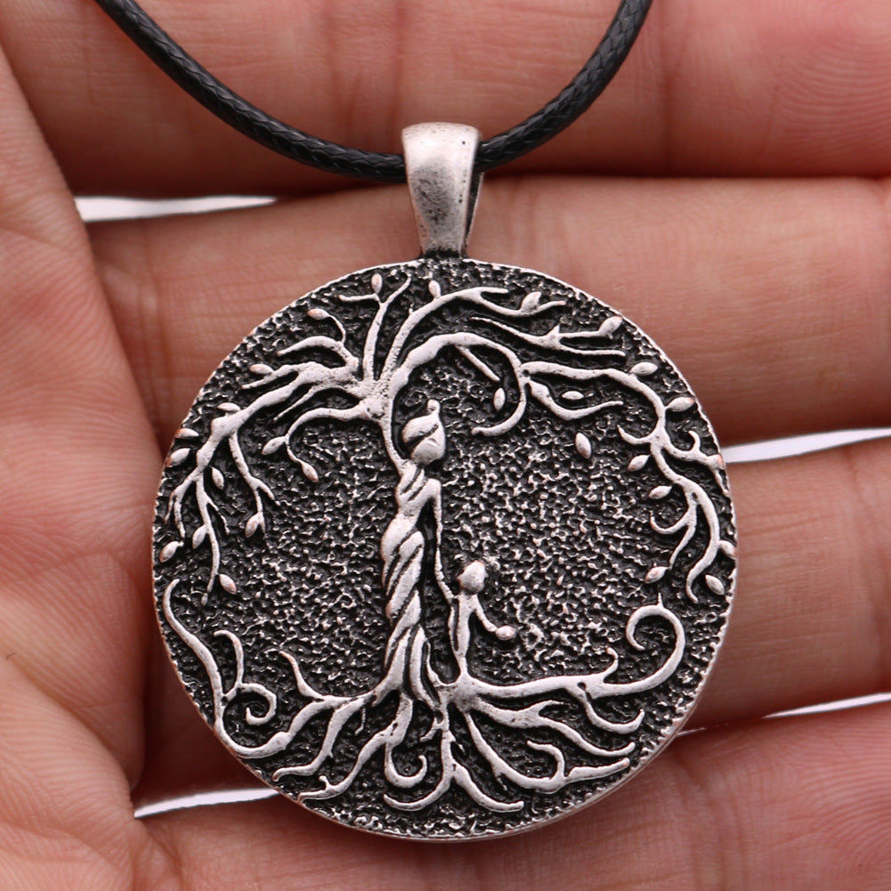 Norse Legacy Family Tree Pendant Necklace with Metal Material