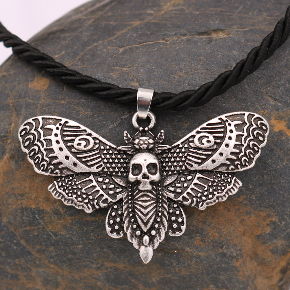 Gothic Skull Moth Alloy Necklace with Personalized Butterfly Pendant