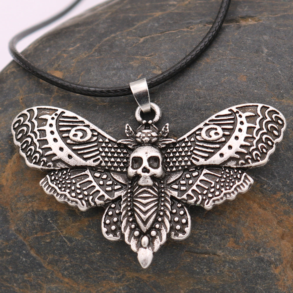 Gothic Skull Moth Alloy Necklace with Personalized Butterfly Pendant